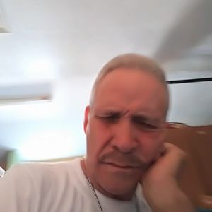 Meet your Posher, Luis carlos